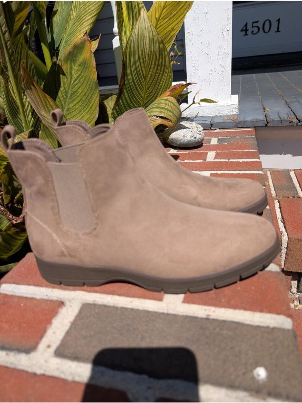 Women's Dr Scholl's Taupe Northbound Chelsea Boots Size 7.5 Comfort Casual